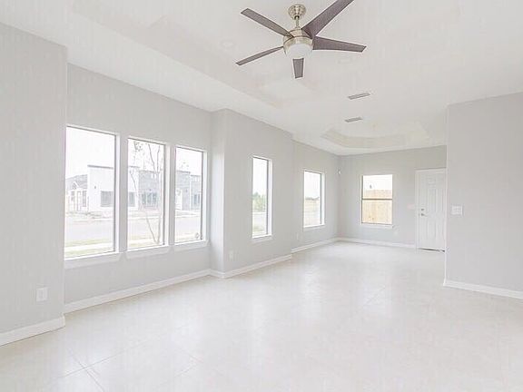 2nd image of 2703 Larkspur Ave #2