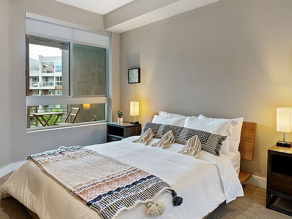 4th image of 7316 Santa Monica Blvd Unit 11297
