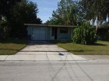 2nd image of 1015 Carver Ave