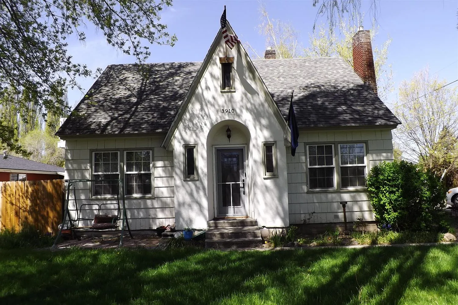 3910 Summers Ln photo 1