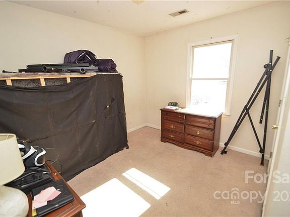 4th image of 126 Bramblewood Dr