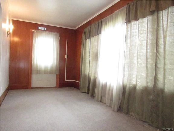 4th image of 391 Wyoming Ave