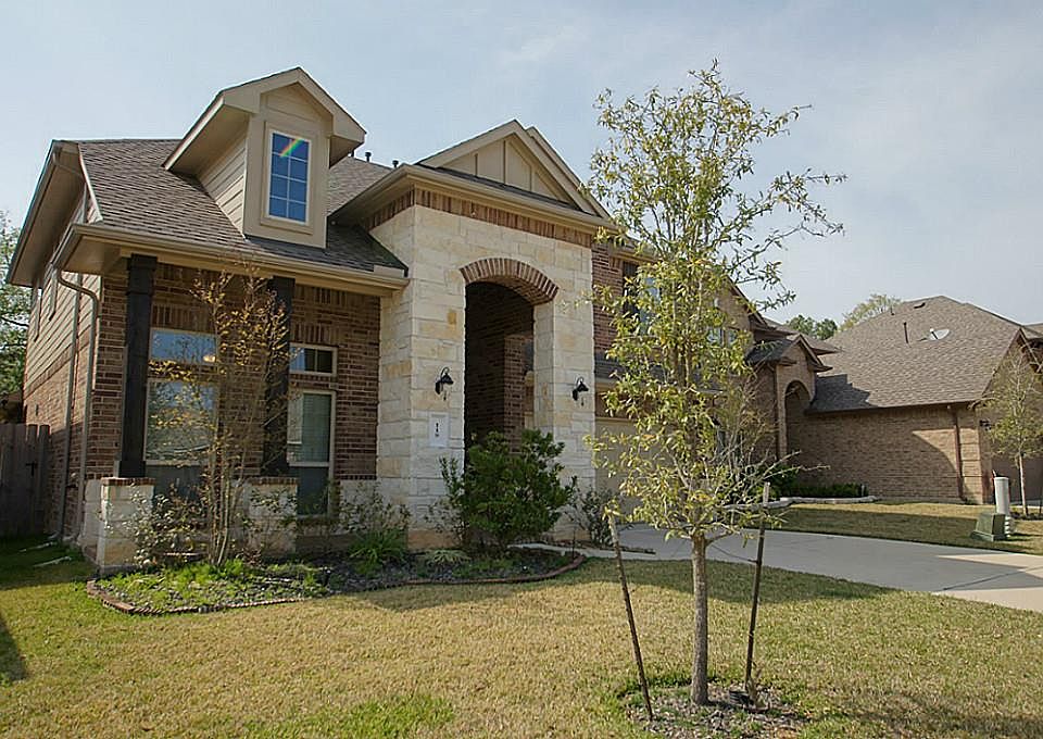 1st image of 119 Sweet Garden Dr