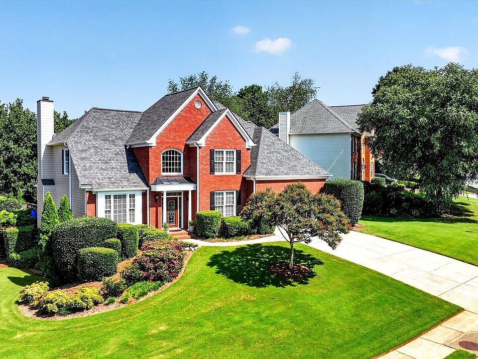 1st image of 450 Hembree Rd