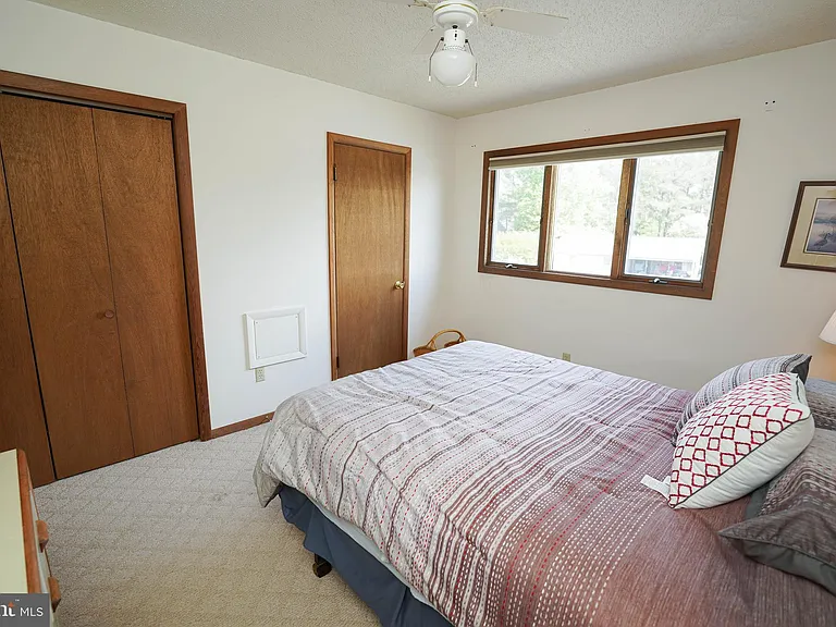 39028 Bayview W — Photo 65