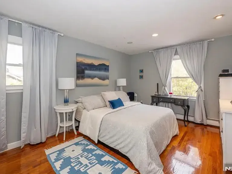 235 Elm Ave #1A — Photo 6