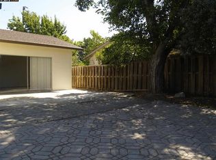 6827 Ione Way, Dublin, CA 94568