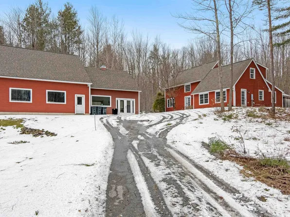 12 Weed Road, Essex, VT 05452-2732