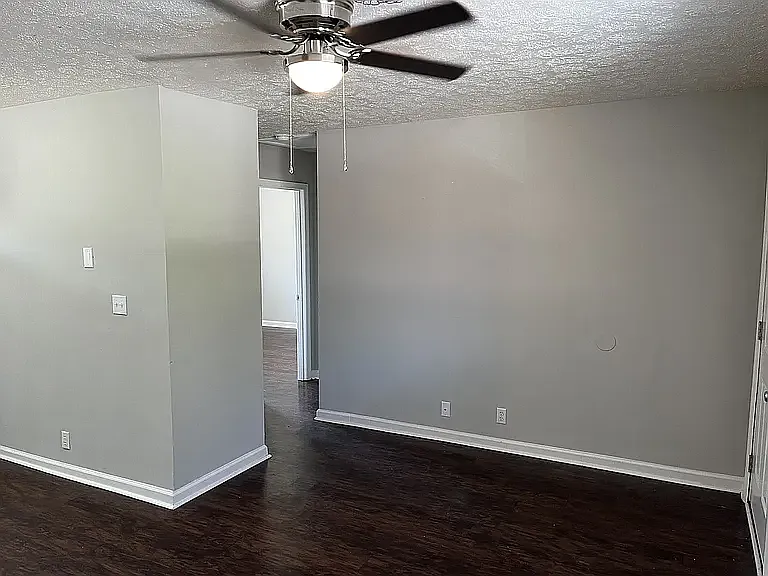 The Flats at 1200 — Photo 15