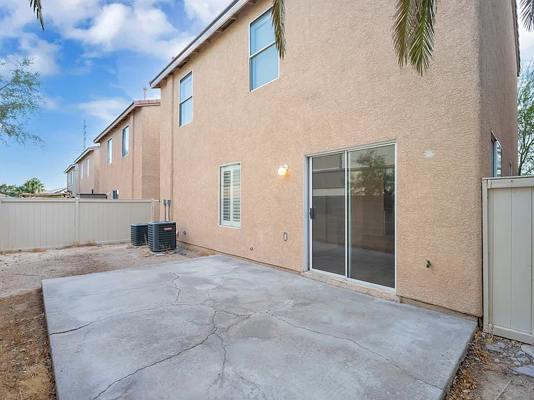 2446 El Valle St — Photo 27