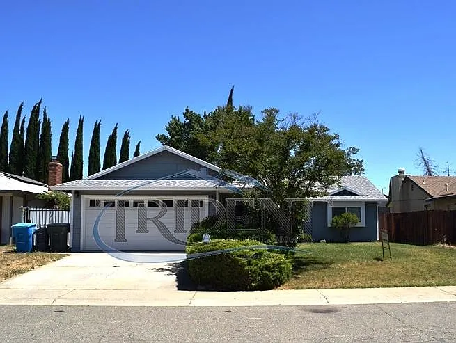1319 Gavin Dr photo 1