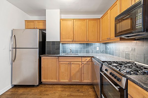 1st image of 333 E 34th St APT 7K
