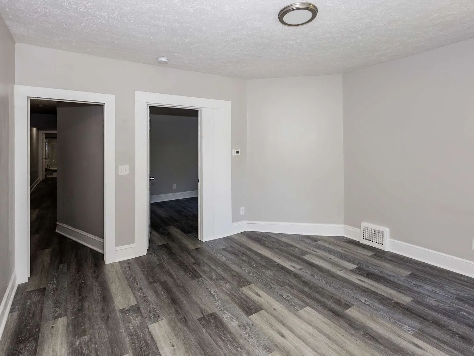 2 bed, $1,185 — Photo 2