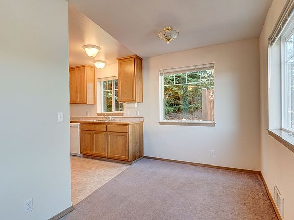 4th image of 1367 NW Elwha St APT 102