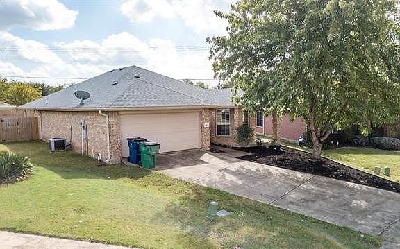 3rd image of 1401 Thibodaux Dr