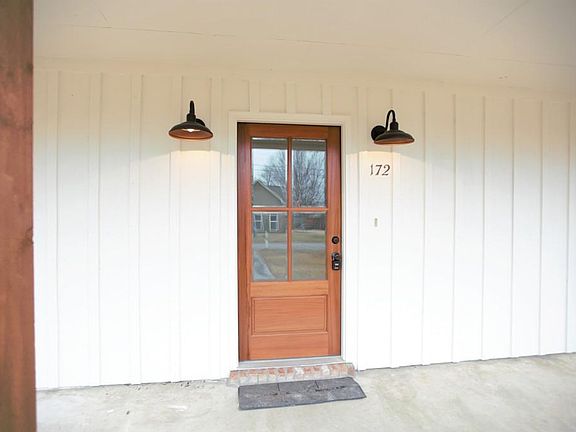 4th image of 172 Westwood Cir