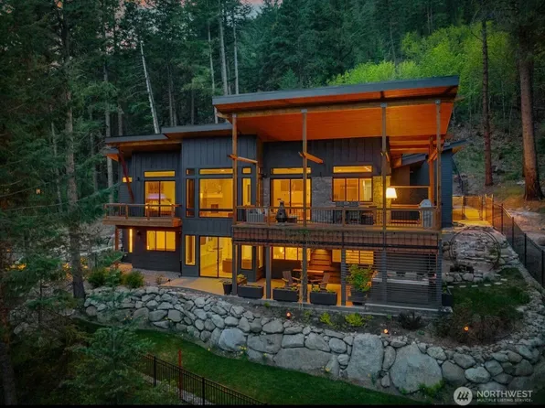 8836 Canal Road, Leavenworth, WA 98826