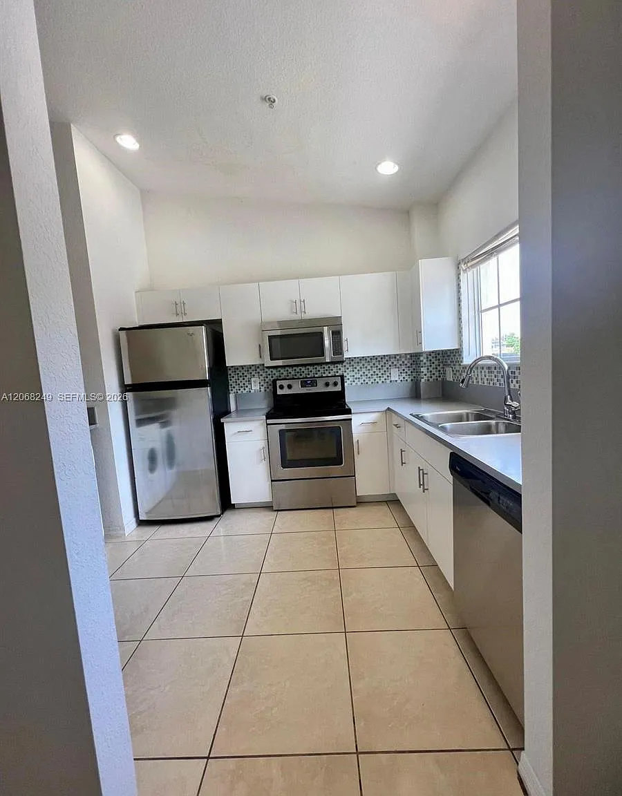 Hollywood Ridge Farms 2-1 — Photo 4