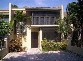 8811 Gatehouse Rd APT 3, Plantation, FL 33324