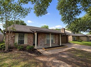 11915 Fallbrook Dr, Houston, TX 77065