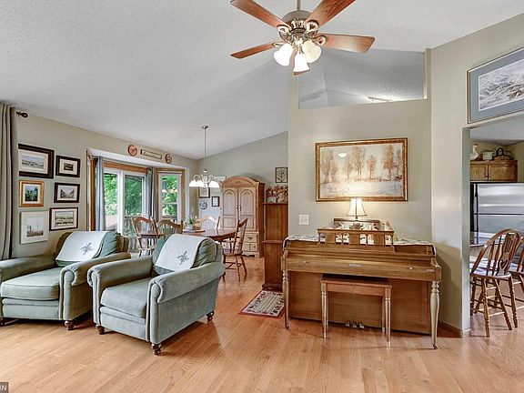 5th image of 1871 Waterford Ln