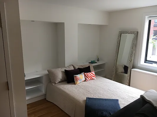 Rented by Stonehenge NYC LLC | media 1