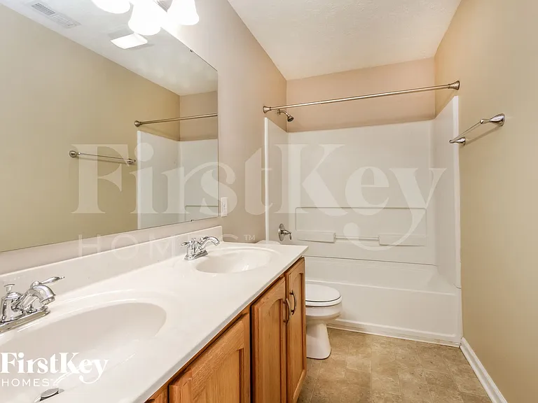 2243 Tanya Dr — Photo 14