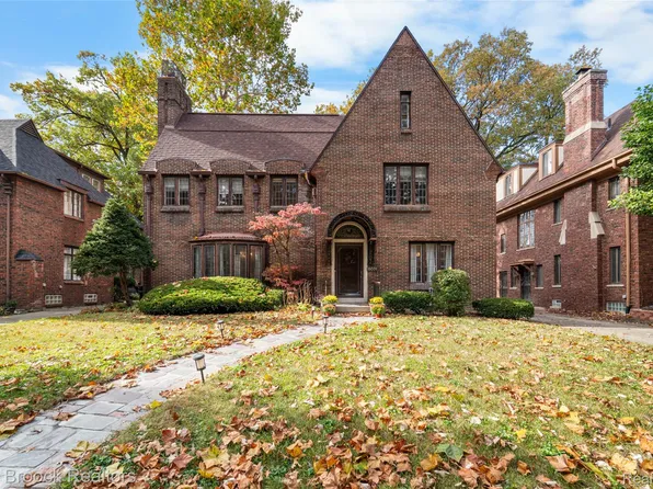 19331 Berkeley Rd, Detroit, MI 48221