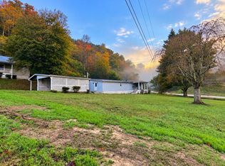 27 Left Fork Orchard Br, Banner, KY 41603