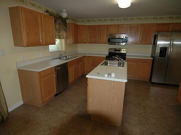 5th image of 7638 Lake Andrea Cir