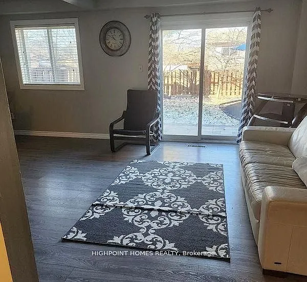 18 Valley Stream Dr — Photo 5