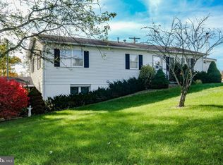 1290 Paynes Ford Rd, Martinsburg, WV 25405
