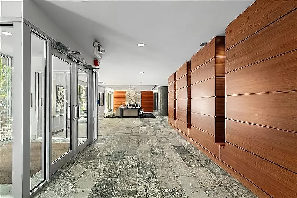 Studio, 500 sqft, $900 — Photo 4