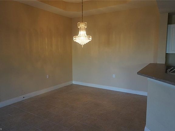 3rd image of 1514 SW 50th St APT 302