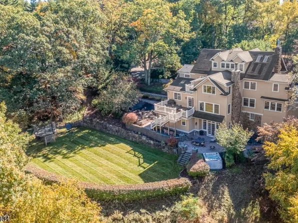 151 Lookout Rd, Mountain Lakes Boro, NJ 07046