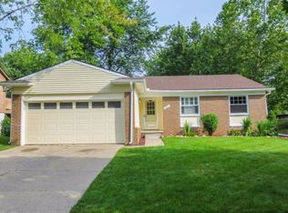 7841 Raintree Dr, Ypsilanti, MI 48197