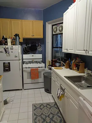 Rented by Metropolitan Equities | media 15