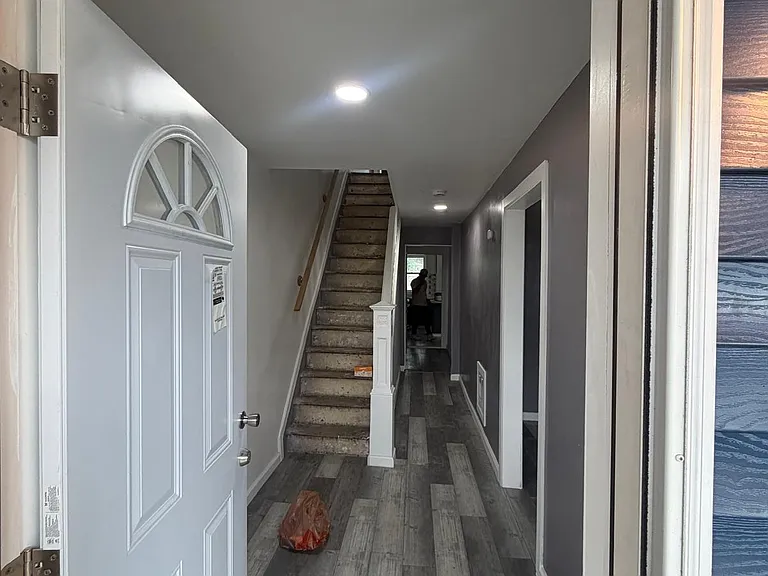 1383 5th Ave — Photo 3