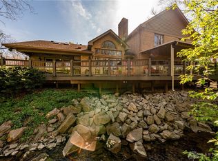 6475 Landsend Ct, Dayton, OH 45414