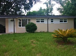 404 Woodside Dr, Orange Park, FL 32073