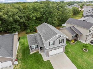 52 Huntleigh Park Ct, Wentzville, MO 63385