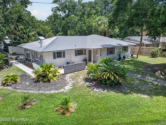 2nd image of 128 Druid Oaks Ln