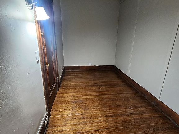 5th image of 1624 W Genesee St APT 1