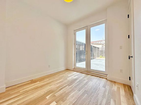 3rd image of 502 Meeker Ave #3B