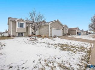 410 Augustana Ave, Harrisburg, SD 57032