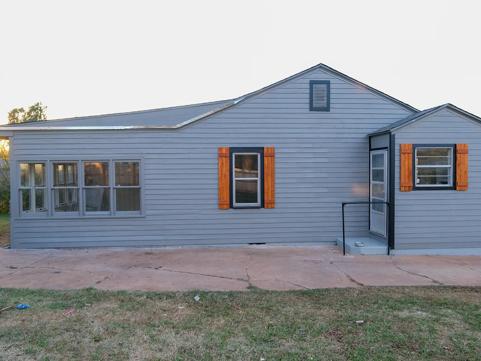 3 bed, 1264 sqft, $1,550 — Photo 3