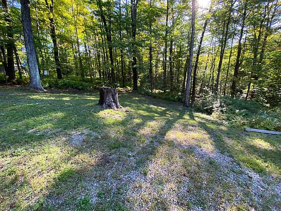 5th image of 41 Modoc Dr
