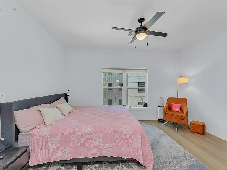 2500 Longview St #323 — Photo 16