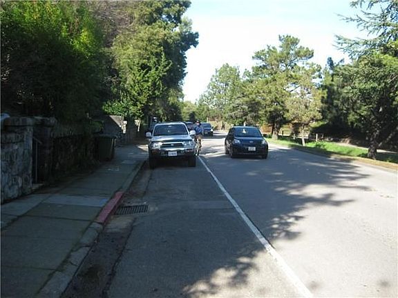 2nd image of 671 Magnolia Ave