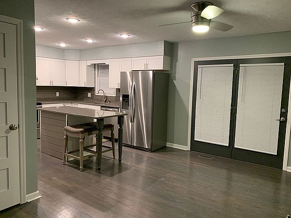 4th image of 1517 Brook Park Dr